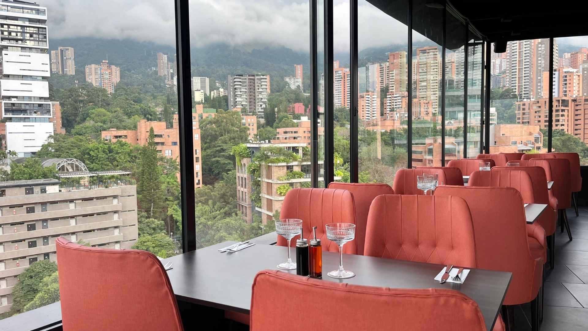 Medellín vista desde el Rooftop de Sibari