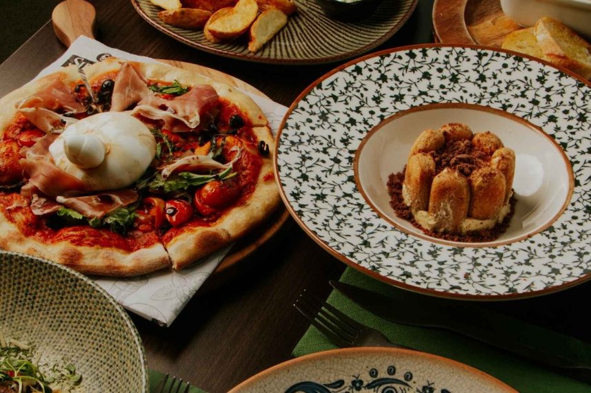 Varia de platos italianos gourmet en Sibari Rooftop Medellín