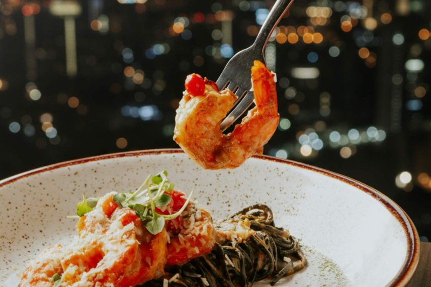 Exquisitos langostinos salteados en mantequilla y ajo